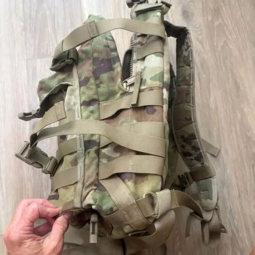 US MOLLE 11 Assault Pack